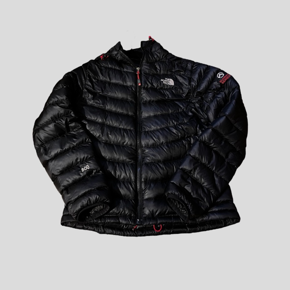 North Face women’s Summit Series black down jacket with hood